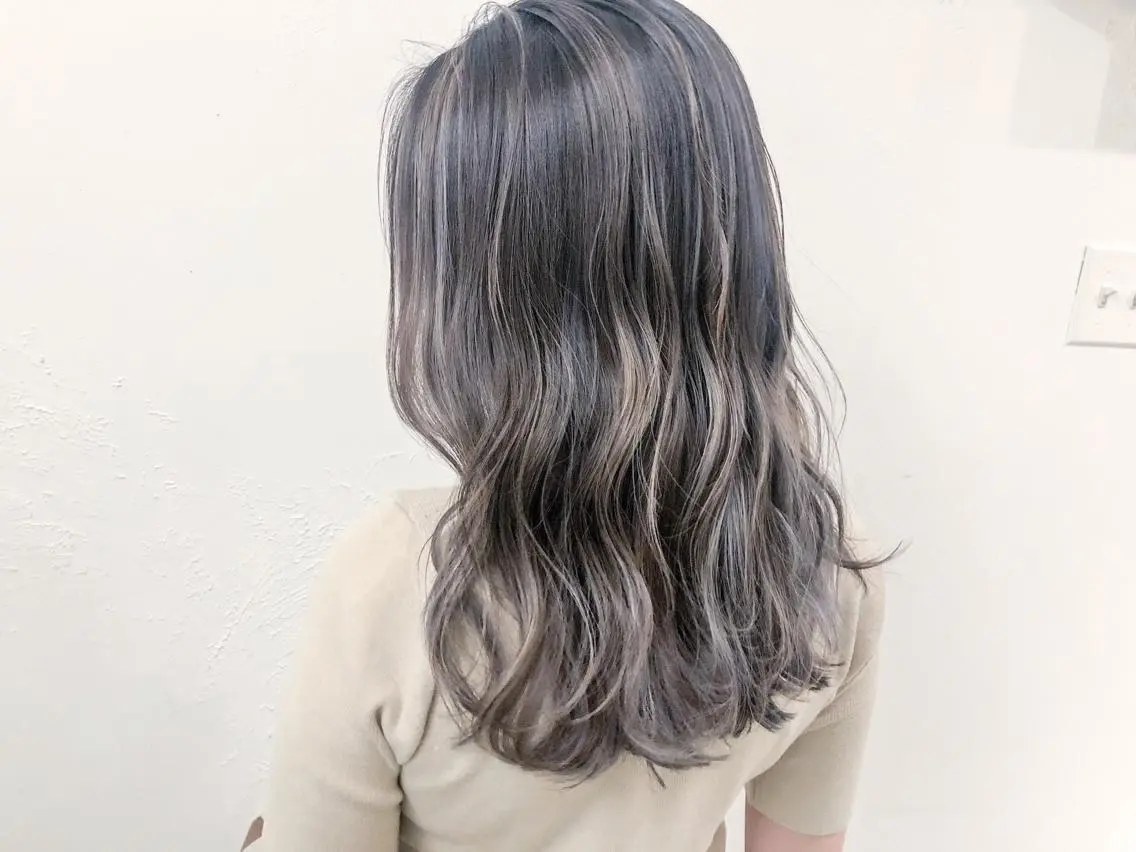 セミロング ハイライト salonF 🔸hamaのマツエク・マツパデザイン