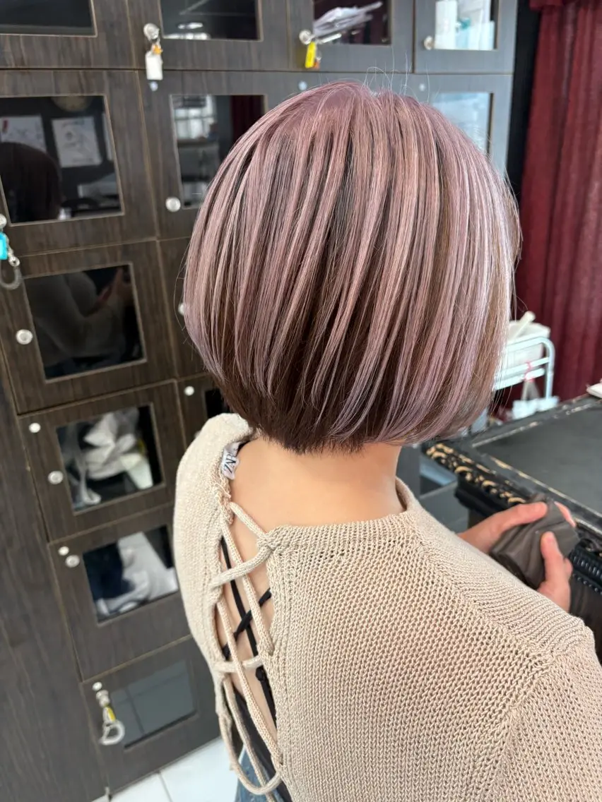 ショート カラー ボブ ボブインナー 🦋YUI 髪質改善 ブリーチ 着付け🦋のヘアスタイル