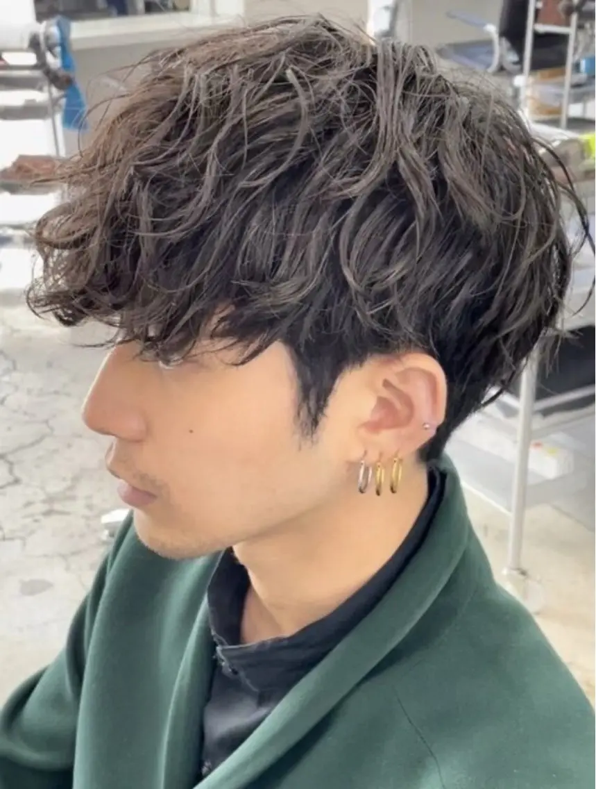 パーマ メンズ メンズパーマ ツイストスパイラルパーマ 波巻きパーマ スパイラルパーマ カット パーマ 🎀メンズパーマ☆ 艶カラー☆Syuriのヘアスタイル