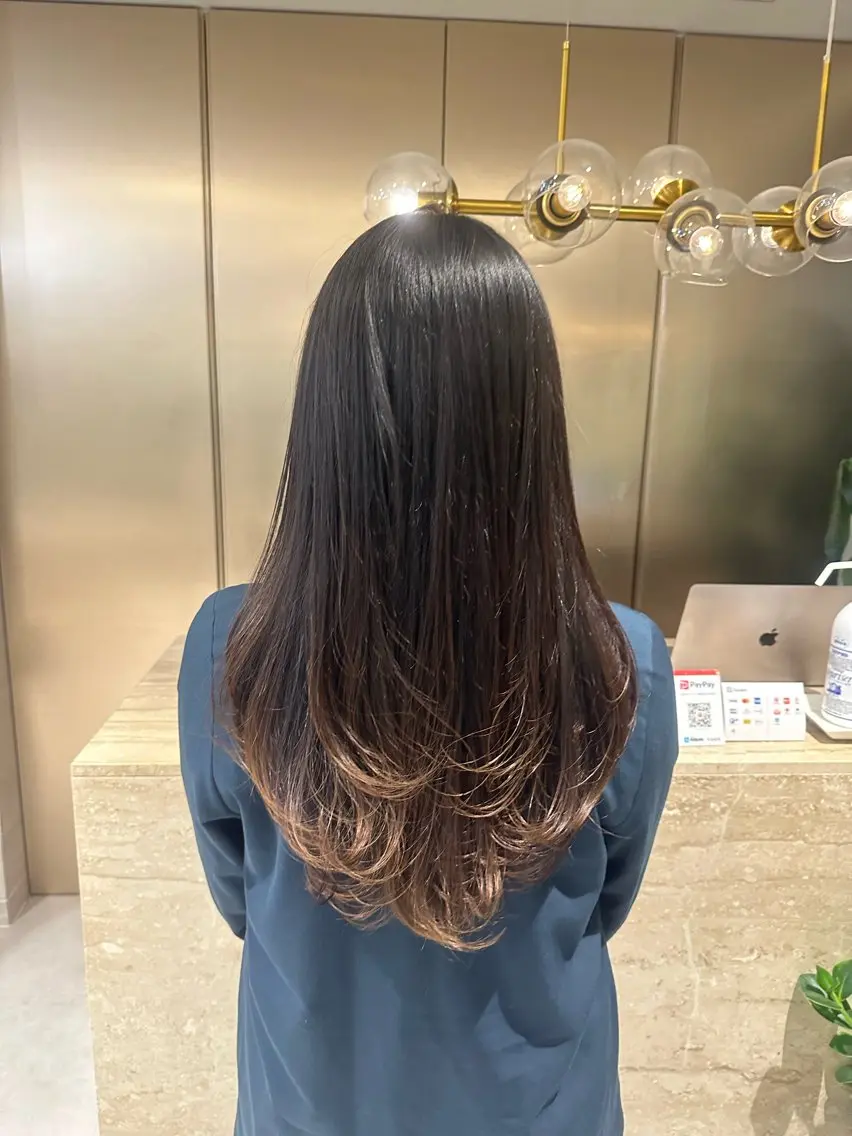 ロング レイヤーカット 似合わせ/透明感 /顔まわりカット🌿のヘアスタイル