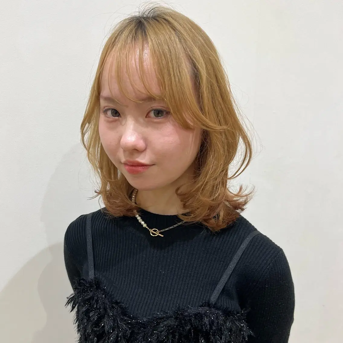 ミディアム レイヤーカット 宮成 佳歩のヘアスタイル