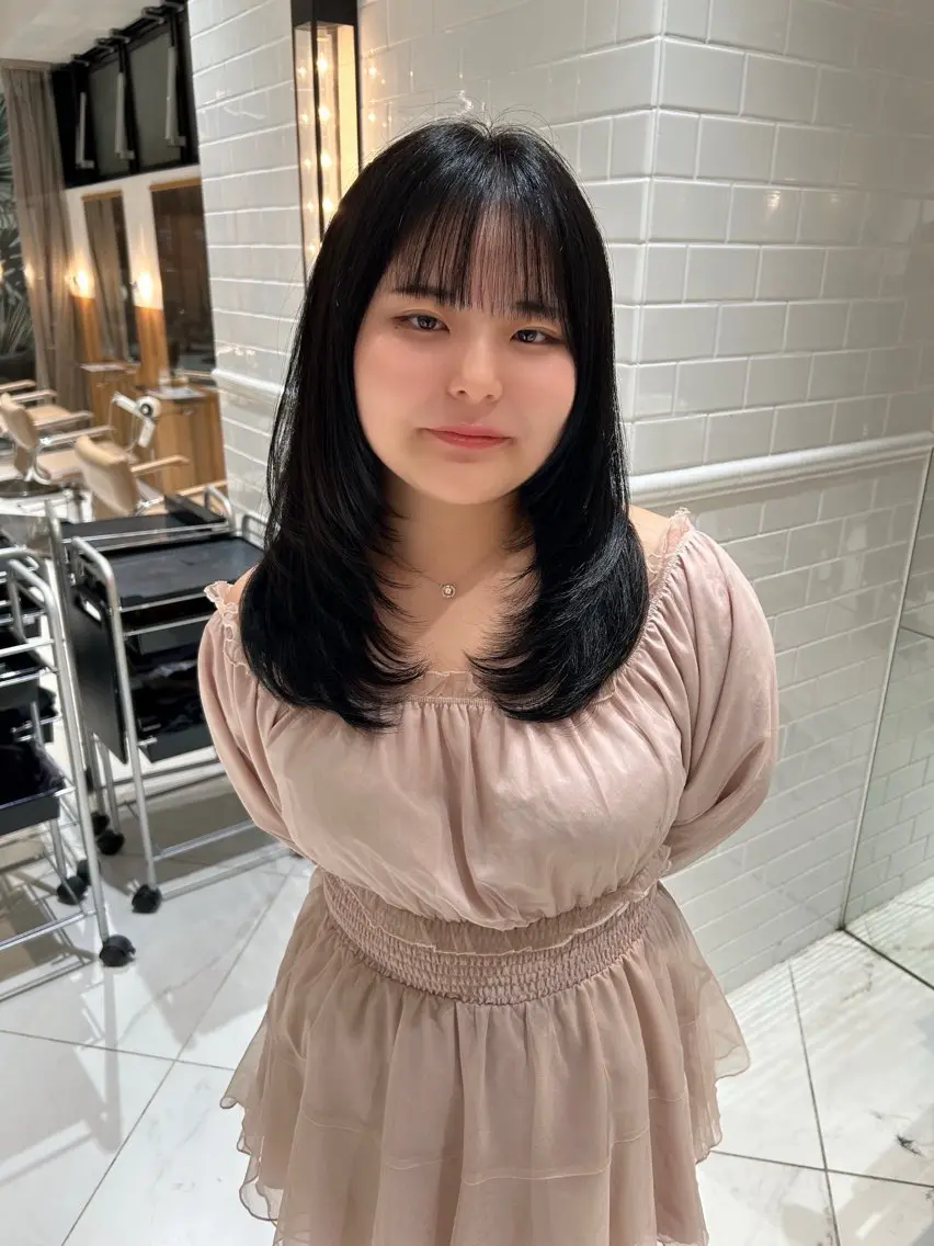 セミロング レイヤーカット Manaka ☺︎のヘアスタイル