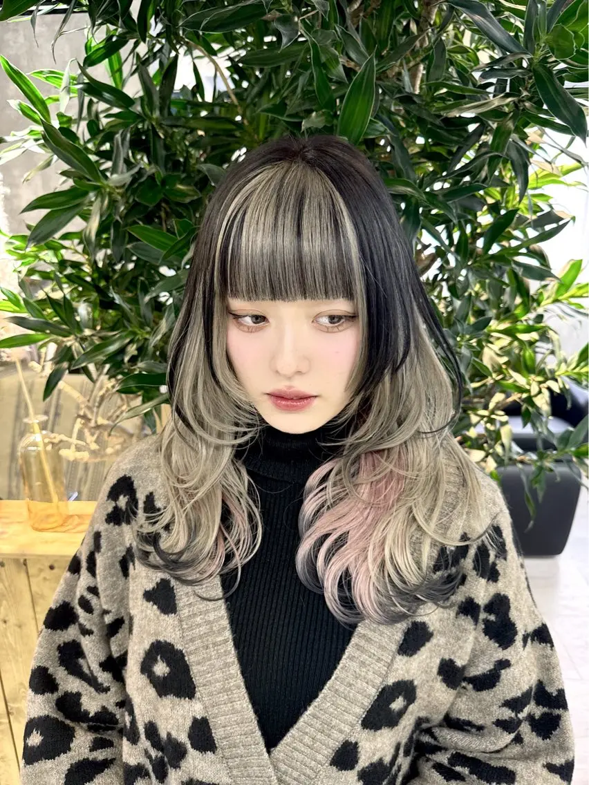 セミロング カラー ブリーチ ケアブリーチ ダブルカラー イヤリングカラー ハイトーンカラー ヘアカラー トリートメント ヘアセット 【.ico】心斎橋/ ウルフ/飛田ゆうきのヘアスタイル