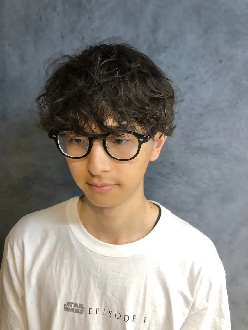 パーマ ヘアアレンジ メンズ メンズパーマ カット パーマ トリートメント ヘアセット メンズ特化✂️栗原 侑也のヘアスタイル
