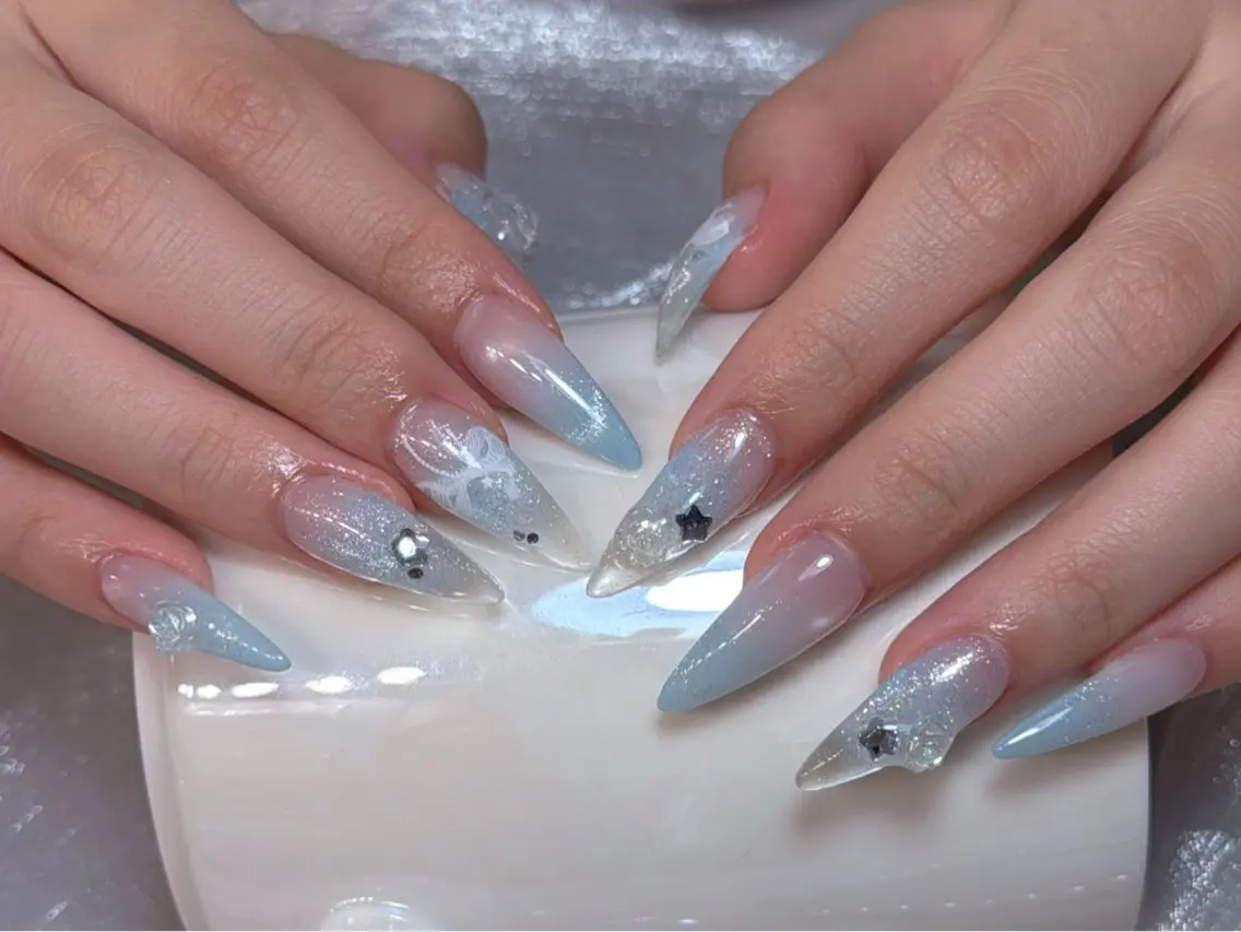 ネイル ハンドネイル mochi nailsのネイルデザイン