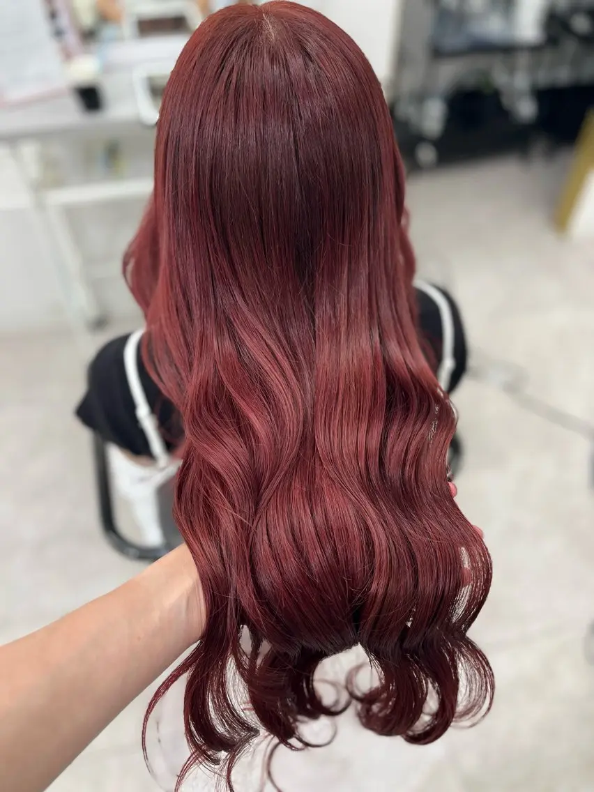 ロング カラー レッドカラー カット ヘアカラー トリートメント 🫧ぷる艶カラー🫧 Yuubi🦩のヘアスタイル