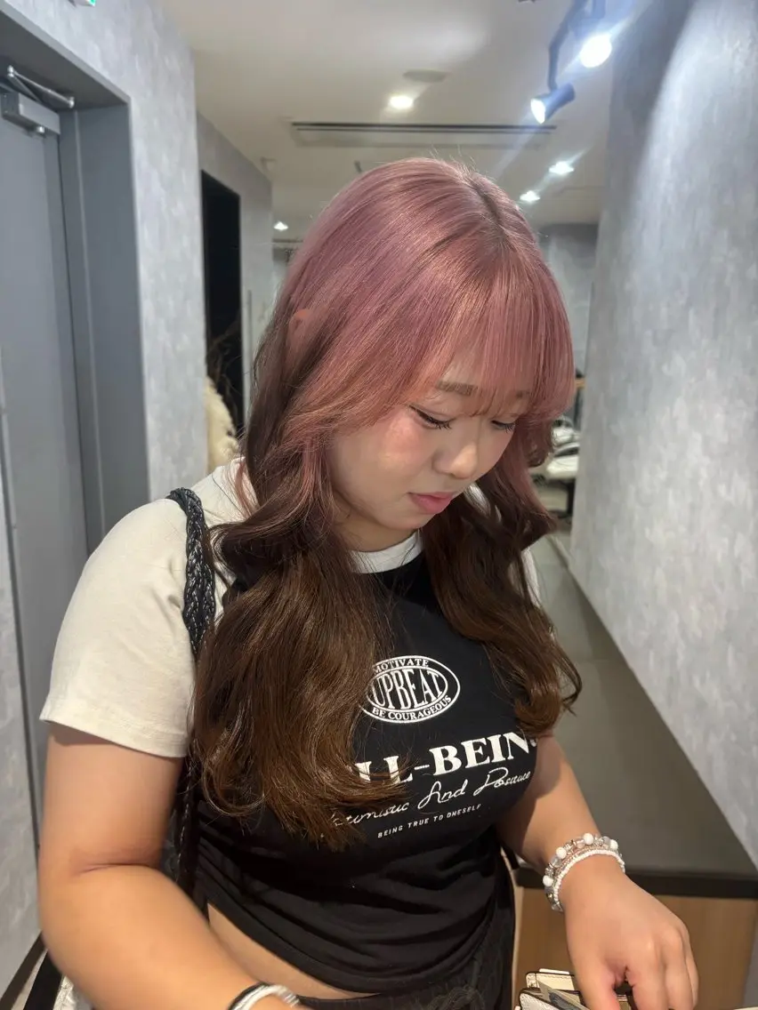 セミロング カラー カット ヘアカラー トリートメント 🌐NATSUMI 🌐【寒色カラー】のヘアスタイル