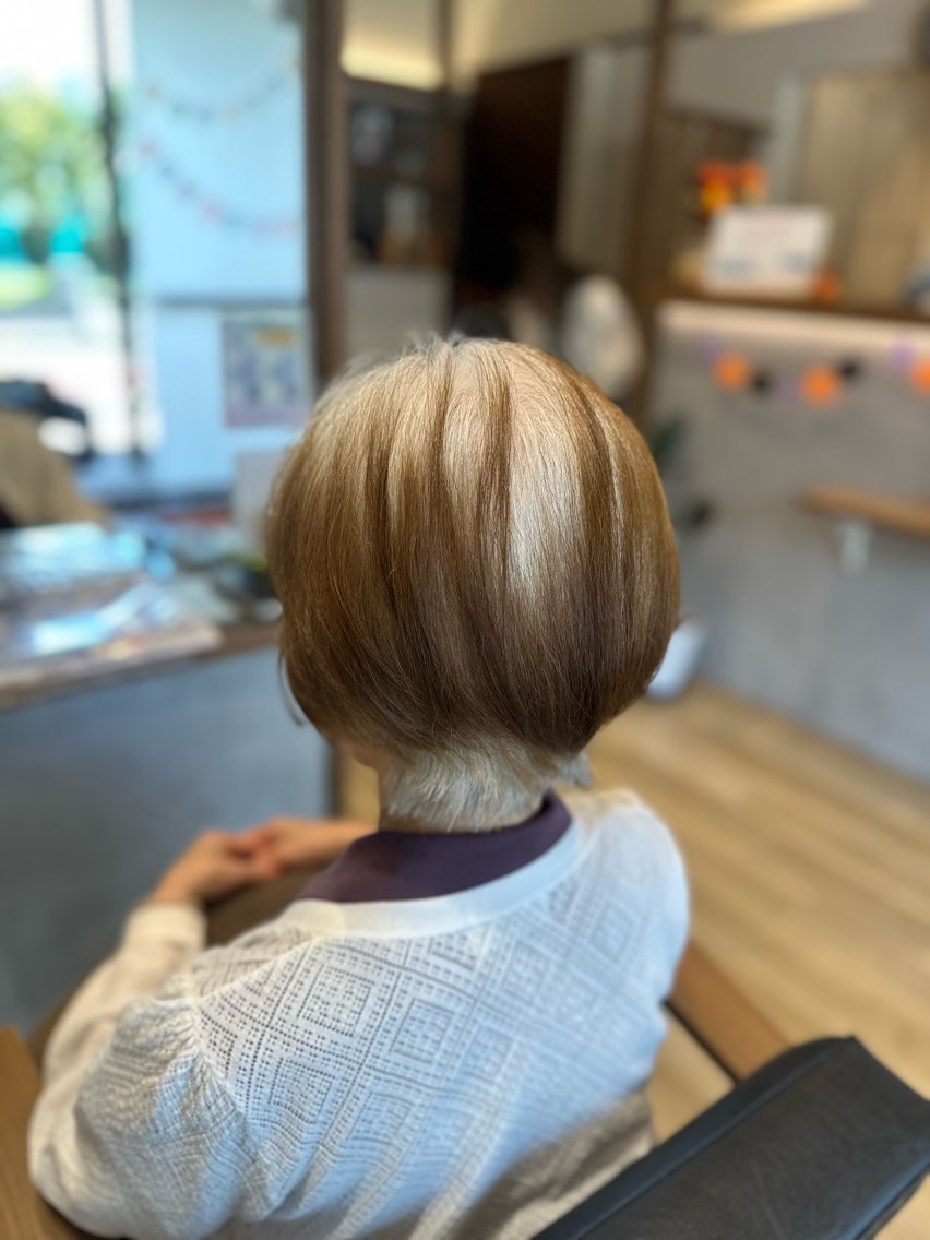 ショート 石原 麻菜のヘアスタイル