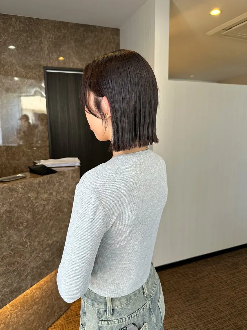 ショート カラー パープルカラー 村田 菜摘のヘアスタイル