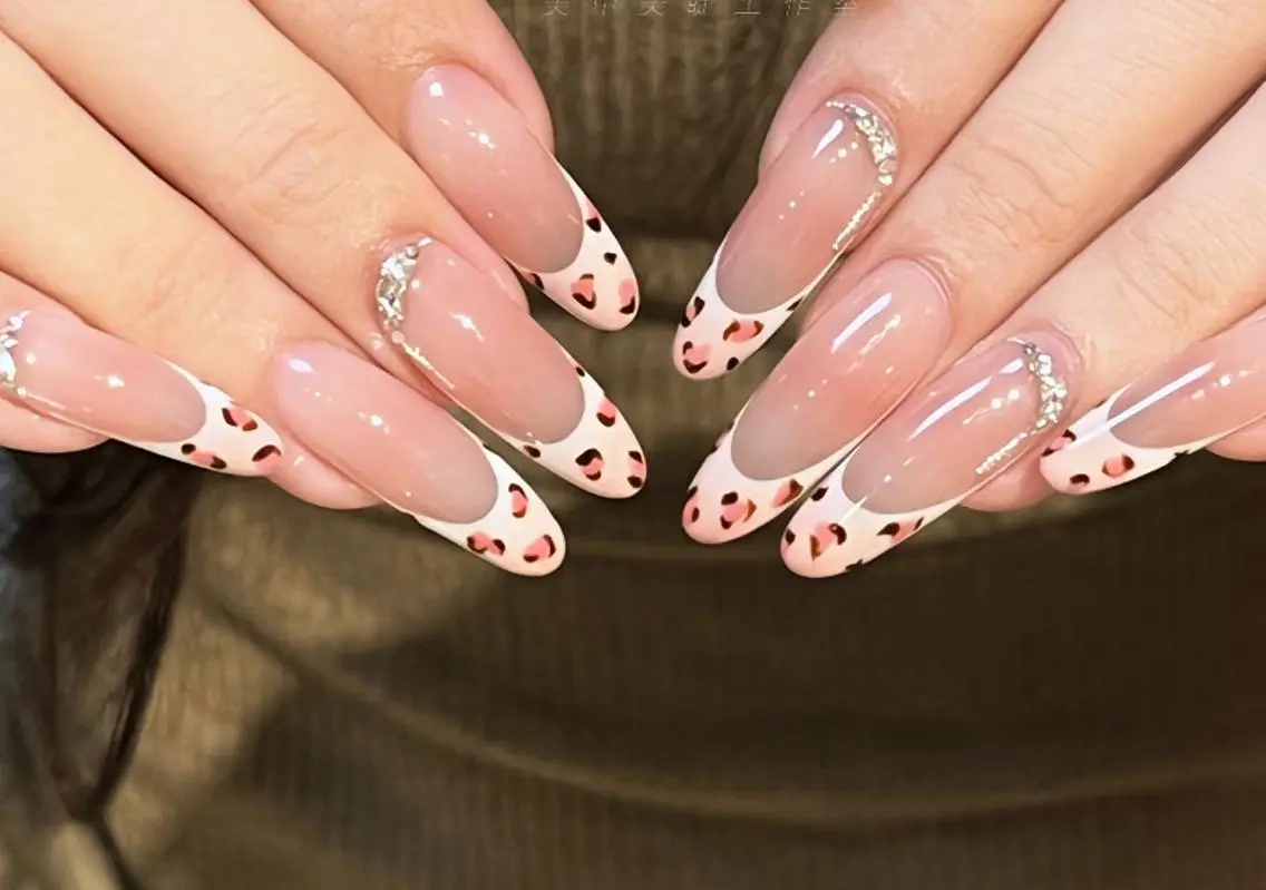 ネイル ハンドネイル Pure&Rich Nailのネイルデザイン