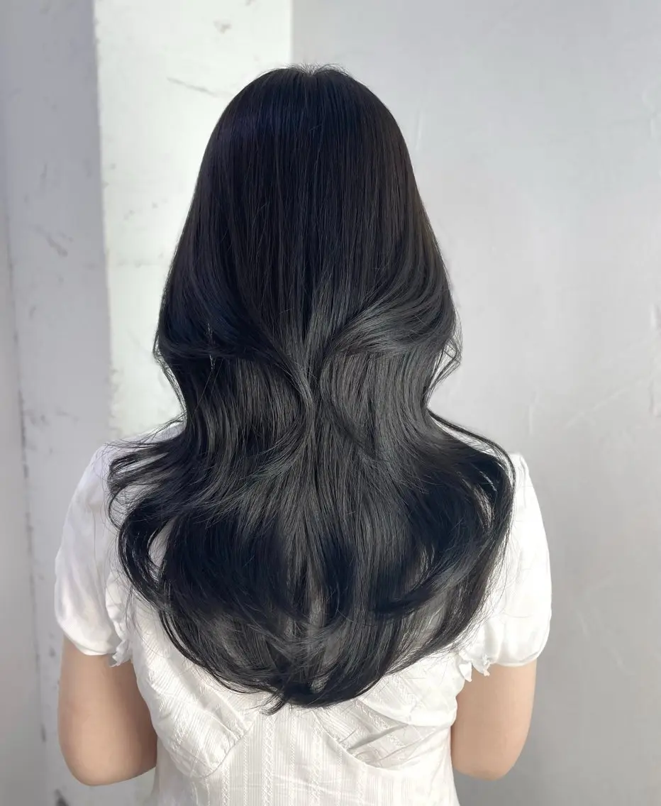 セミロング カット ヘアカラー MINAMO 韓国レイヤーのヘアスタイル