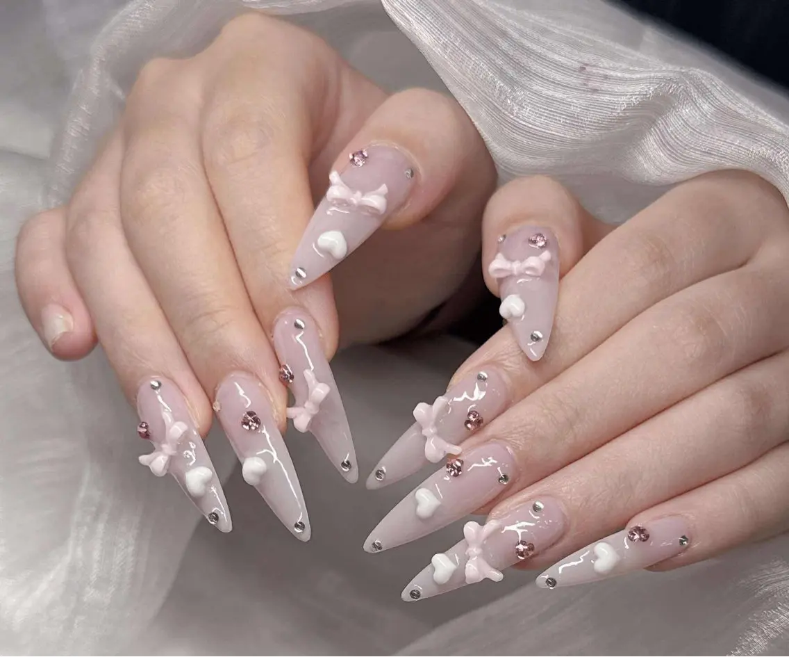 ネイル ハンドネイル Lee Nailsのネイルデザイン
