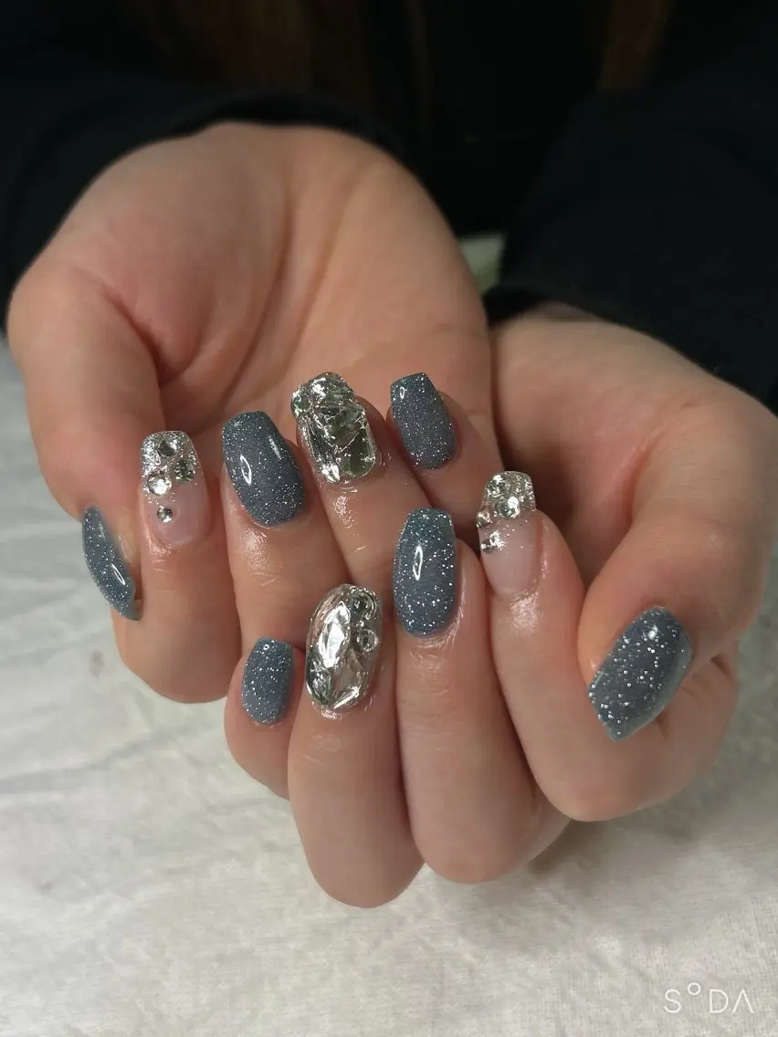 ネイル フラッシュネイル KaPílína nail salonのネイルデザイン