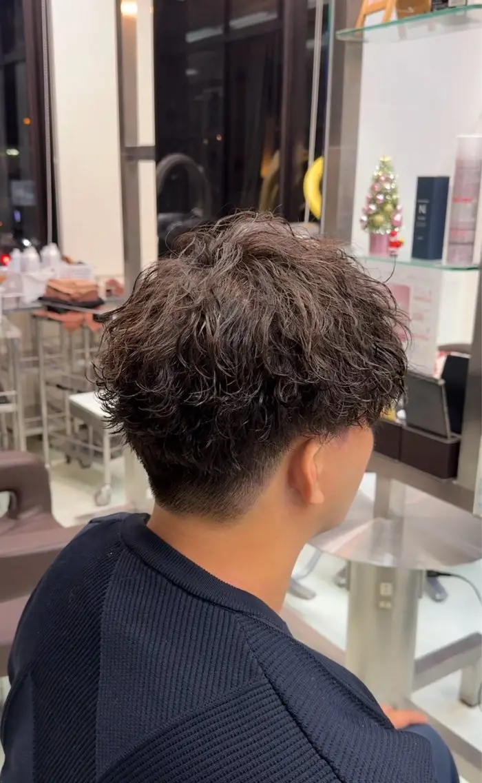 ショート メンズ メンズパーマ 刈り上げ 波巻きパーマ カット パーマ 小芝涼介/レイヤー /メンズパーマ✂️のヘアスタイル