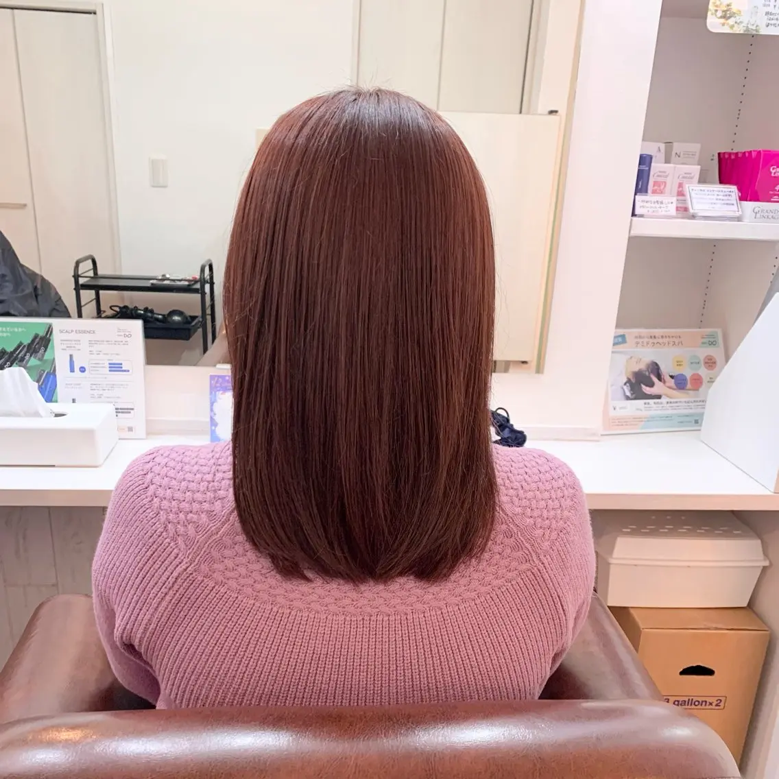 セミロング カラー ピンクカラー カット ヘアカラー elua kanekoの眉毛・アイブロウイメージ