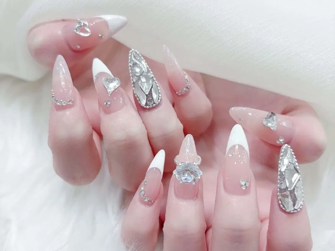 ネイル 長さ出し 韓国ネイル スカルプネイル ワンホンネイル ハンドネイル ハンドケア MUNI🎀 NAIL のネイルデザイン