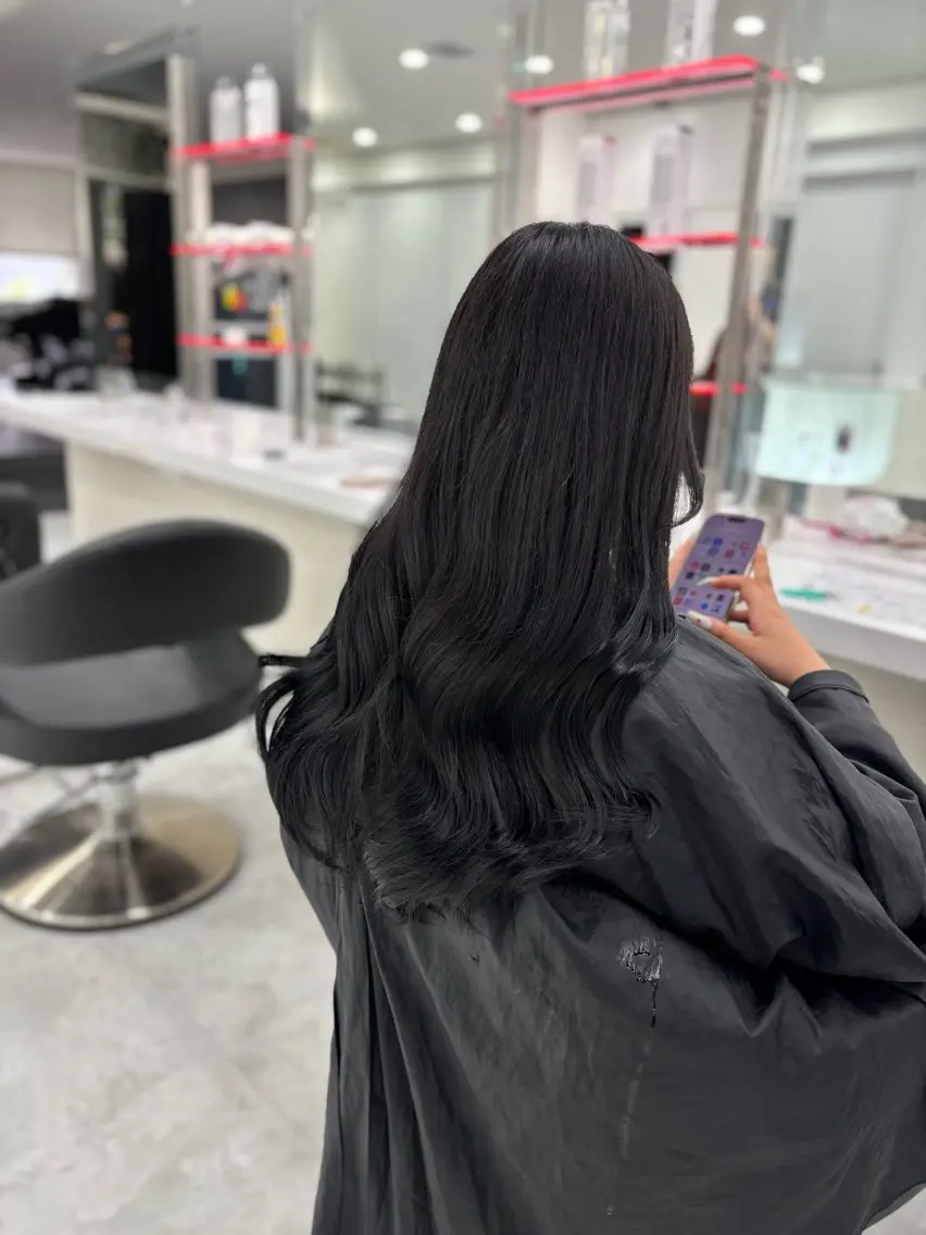 ロング カット ヘアカラー トリートメント ヘッドスパ ヘアセット 赤髪/ワインレッド/ 韓国系 まなかのヘアスタイル
