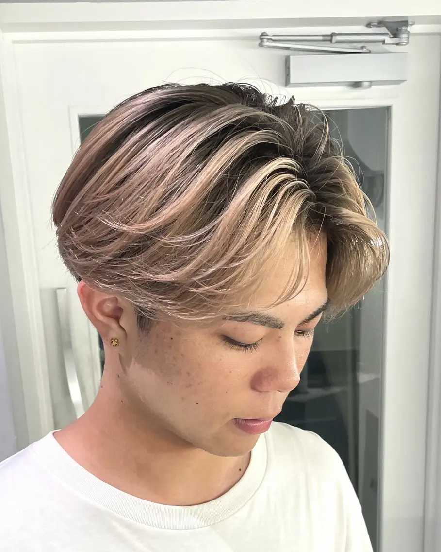 カラー メンズ メンズハイトーン ベージュカラー ブロンド ブロンドベージュ ハイトーンカラー カット ヘアカラー 中川 稜のヘアスタイル