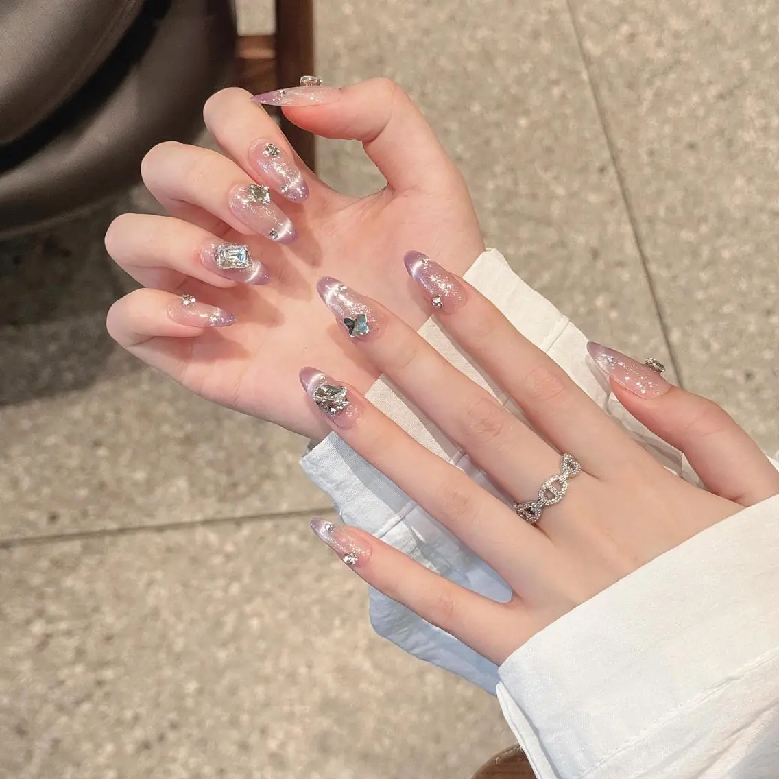 ネイル ハンドネイル ハンドケア Amy 🤍のネイルデザイン
