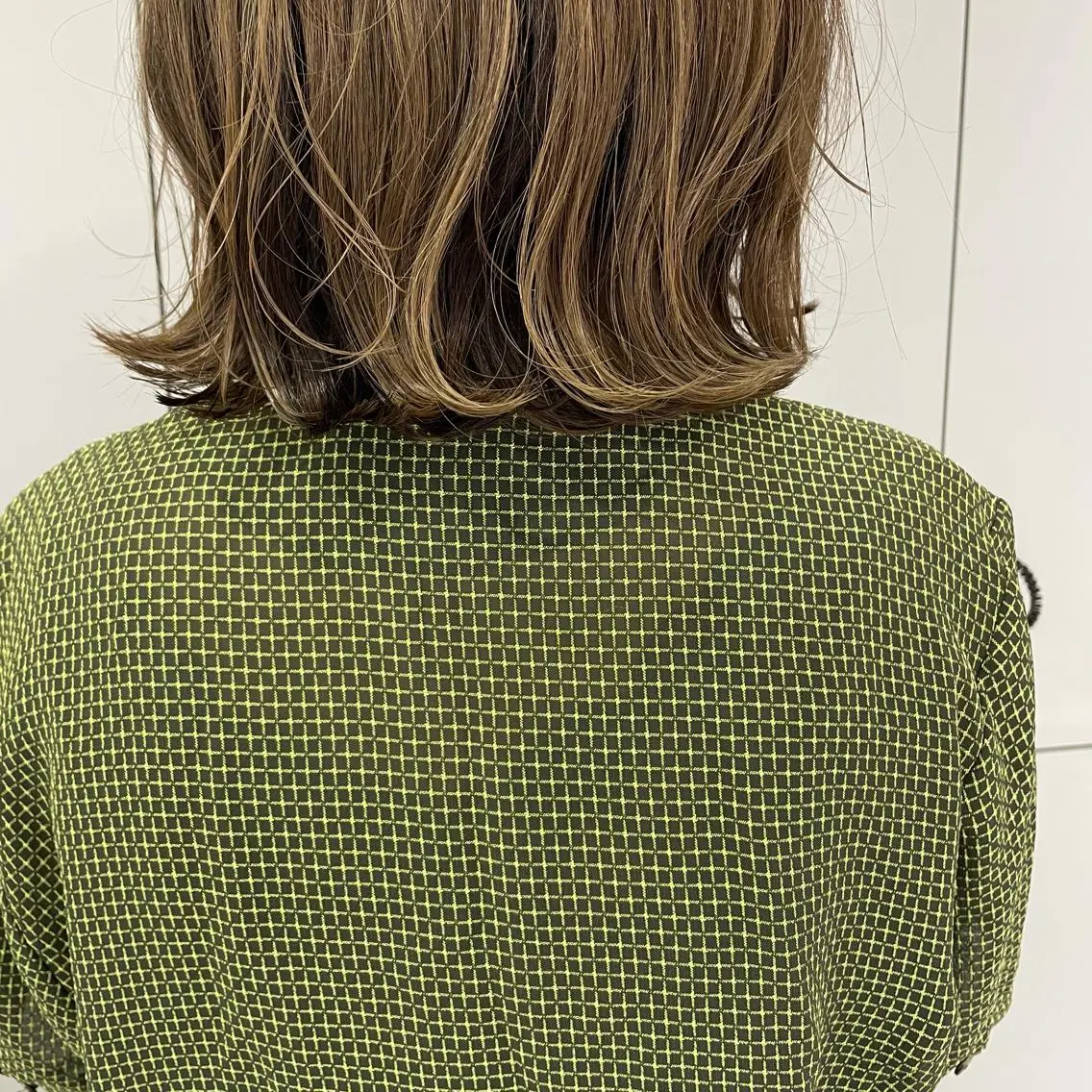 ショート カラー ブリーチ グラデーションカラー カット ヘアカラー 狩野 羅夢のヘアスタイル