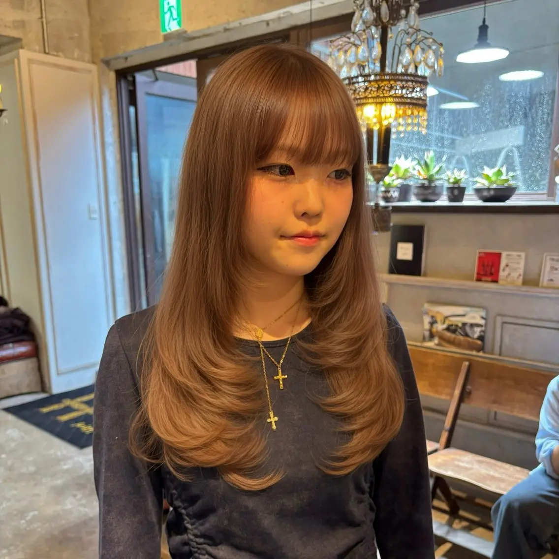 セミロング カラー ヘアカラー 柔らかベージュ 🤎YUKAのヘアスタイル