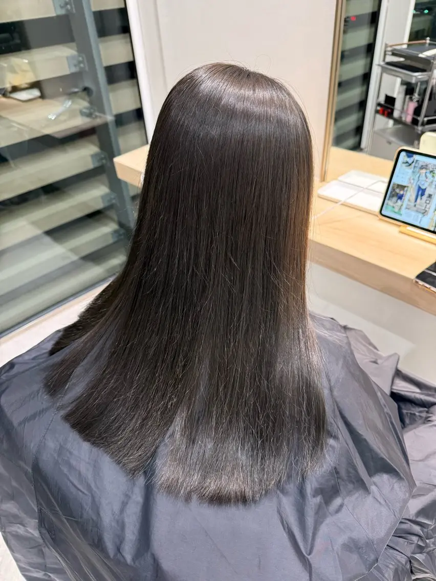 ミディアム なかはた りく 暗髪/艶髪のヘアスタイル