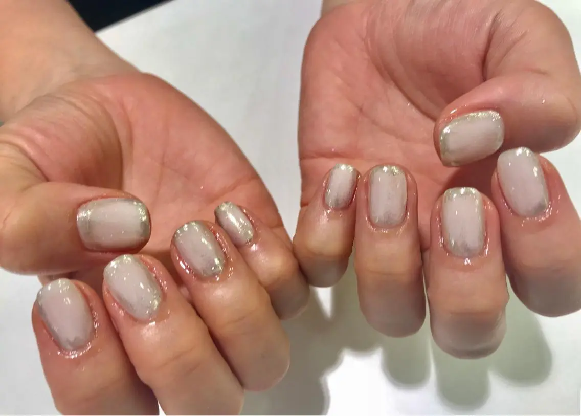 ネイル グラデーション ラメ(グリッター) ラメグラデーション ハンドネイル ハンドケア Charme. NOBUKOのネイルデザイン