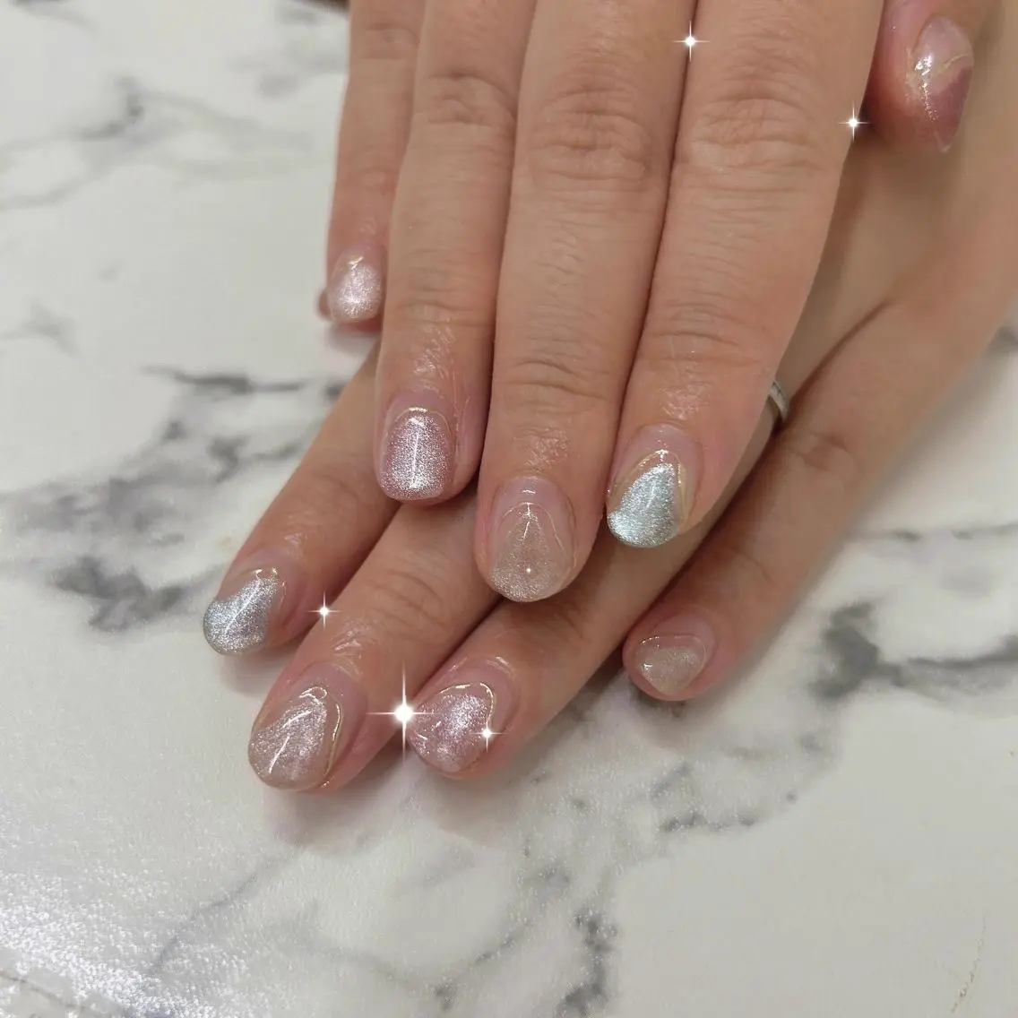 ネイル キラキラネイル マグネットネイル onnail mikoのネイルデザイン