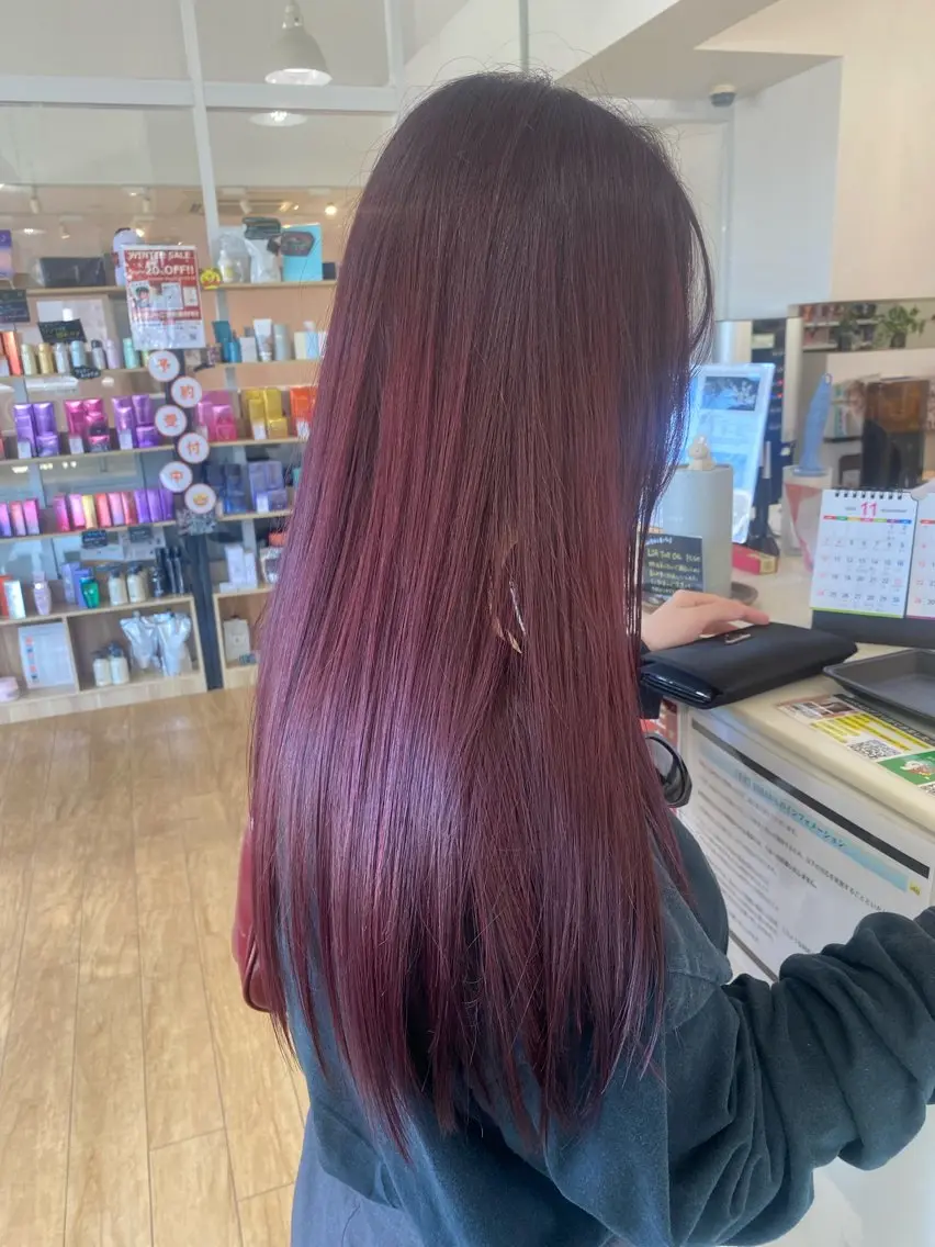 ロング カラー ボルドーカラー カット ヘアカラー 鹿児島 聖来のヘアスタイル