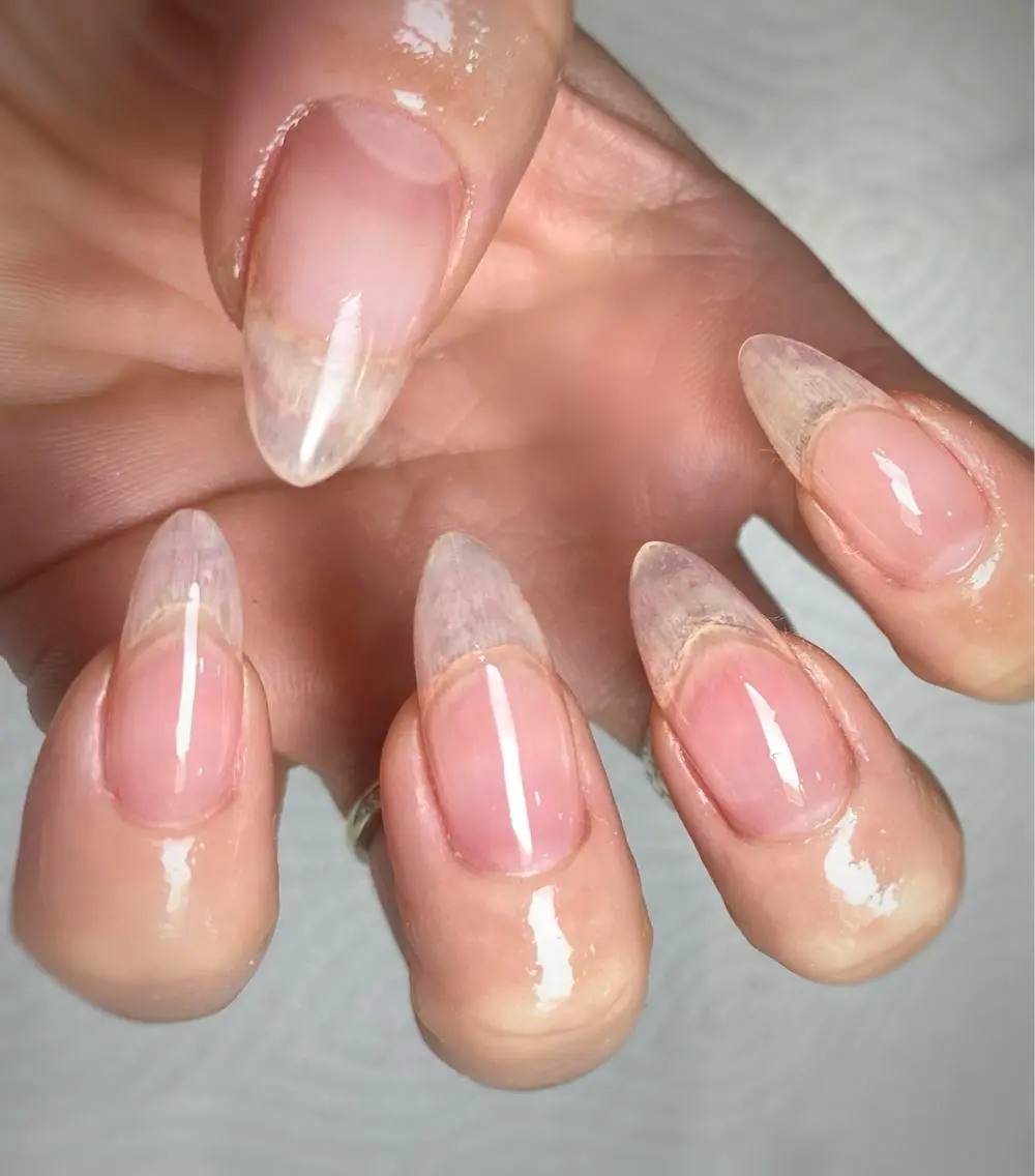 クリアネイル✋🦶🔸オフ込み🖊 お仕事でカラーができない方、補強をしたい方へ♡ハードジェルを使用します✨長さ出し不可の写真