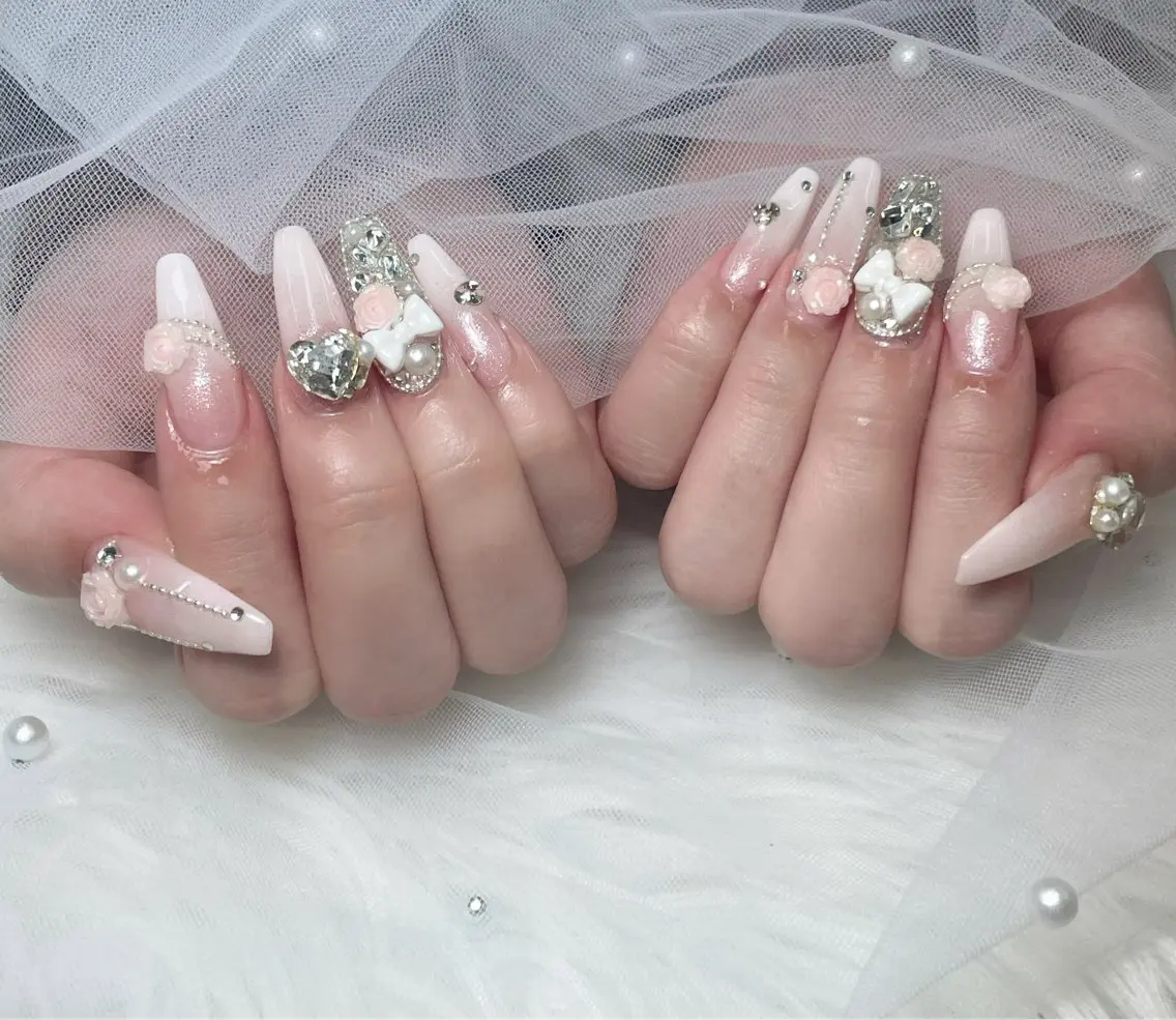ネイル チークネイル フットネイル ジェルネイル マグネットネイル 持ち込み ハンドネイル King Nail_Salonのネイルデザイン
