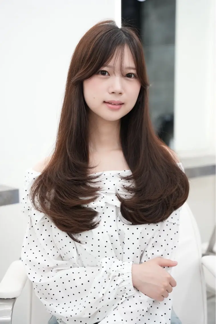 セミロング 🥣ケアダブルカラー Takato🥛のヘアスタイル