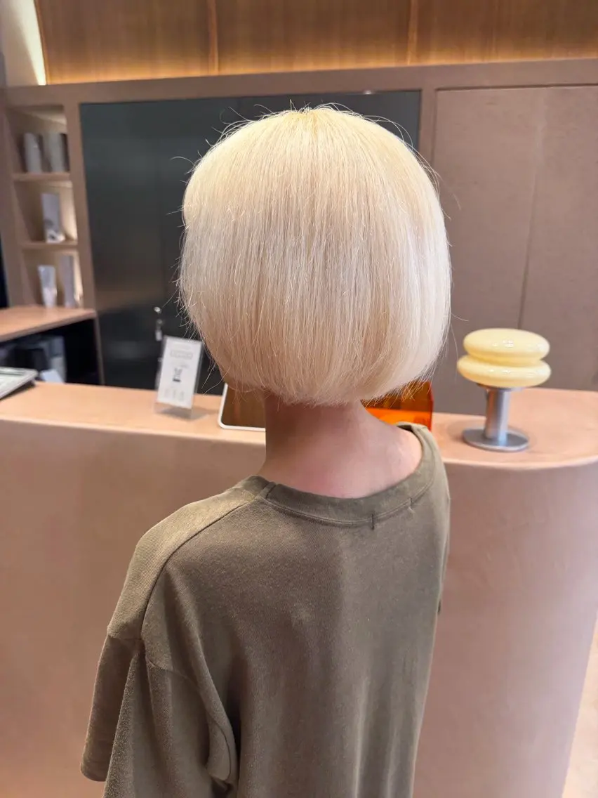 ミディアム ヘアカラー 小林 篤滋郎のヘアスタイル