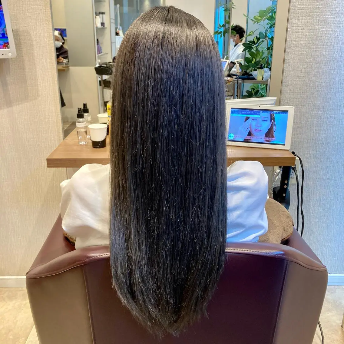 ⭐️平日限定⭐️最高級薬剤で選べるストレート(コスメストレートor縮毛矯正)+カット+集中ケアトリートメント✨の写真