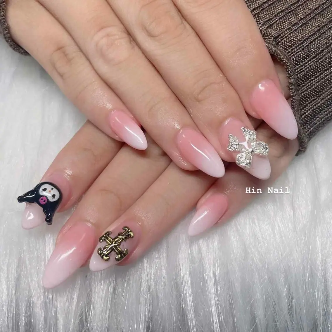 ネイル ハンドネイル HIN NAILのネイルデザイン