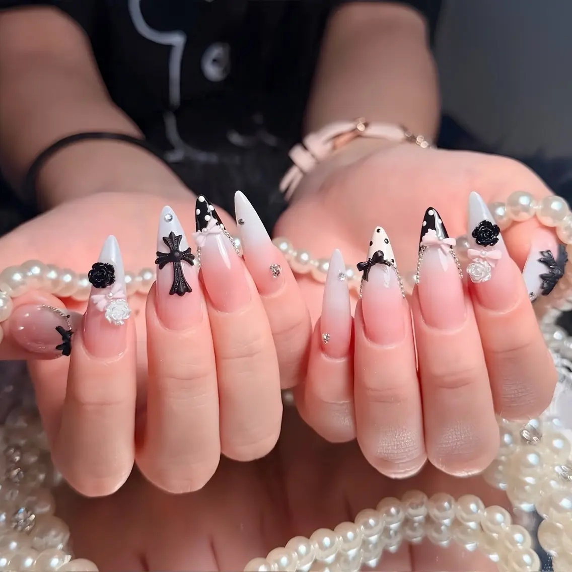 ネイル オーロラネイル 長さ出し フラッシュネイル フレンチネイル ジェルネイル ハンドネイル ハンドケア CiCi NailSalonのネイルデザイン
