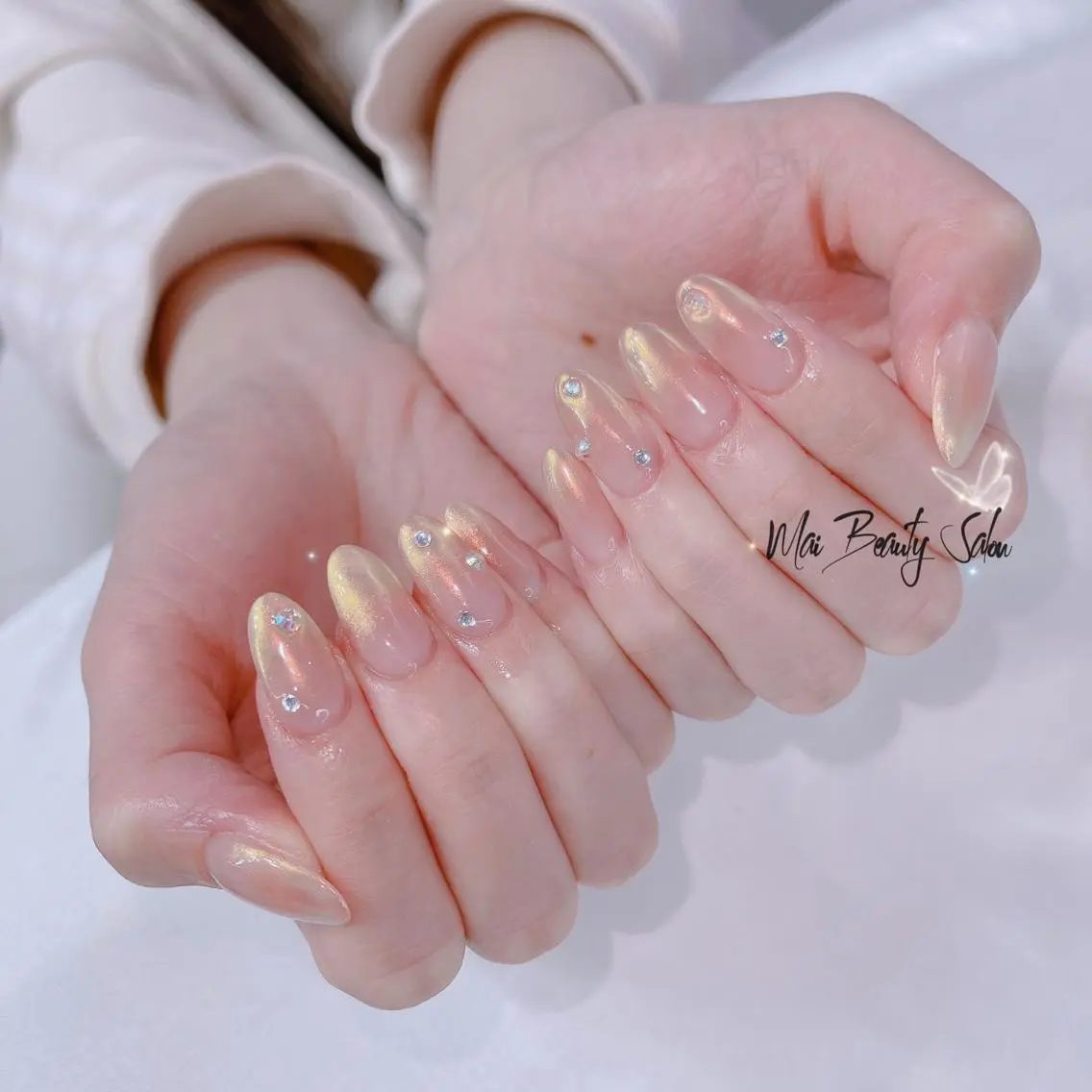 ネイル オーロラネイル 長さ出し フラッシュネイル フレンチネイル ジェルネイル MaiBeauty HaNaのネイルデザイン