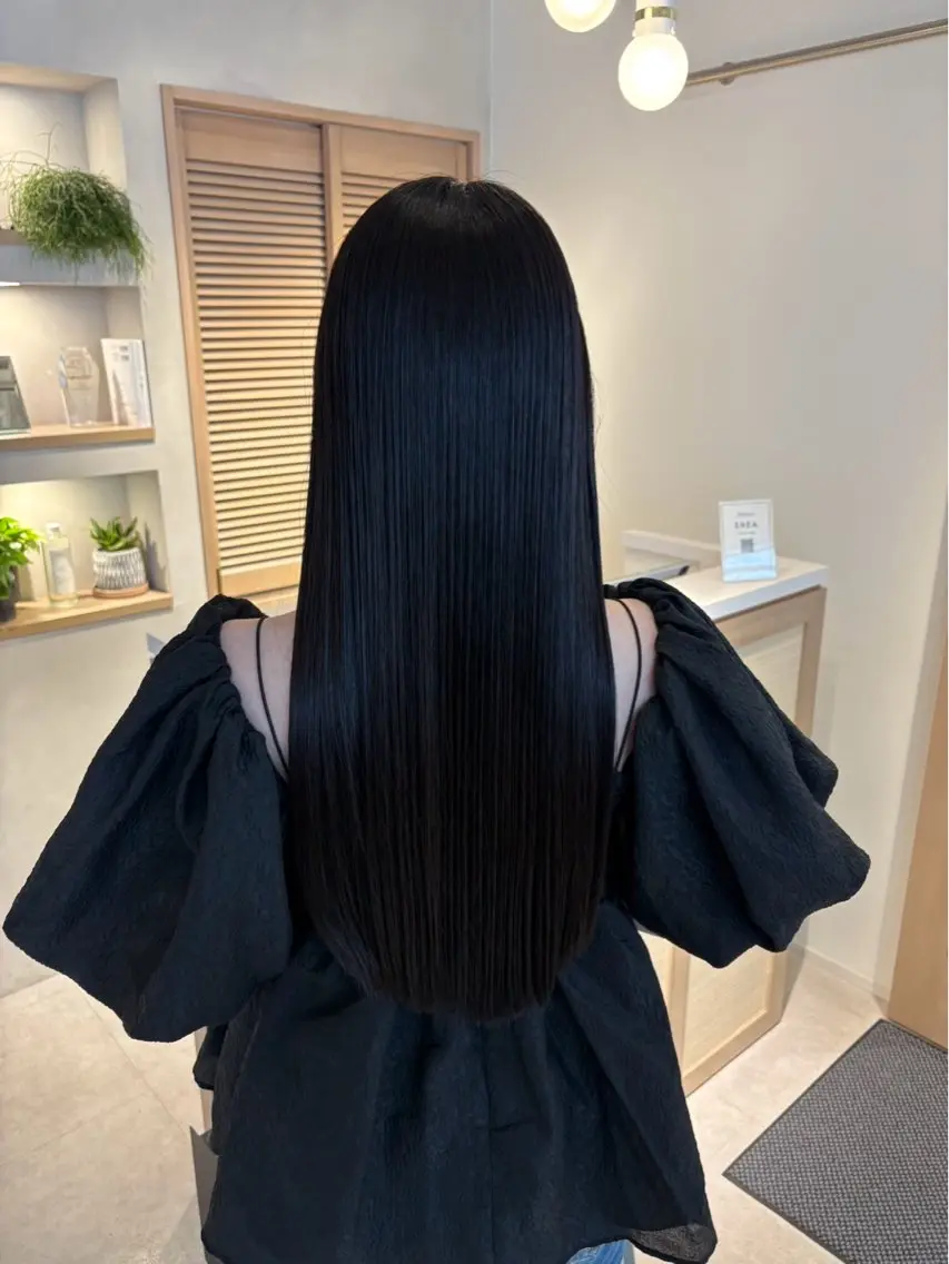 ロング パーマ ストレートパーマ 大川 七夏のヘアスタイル