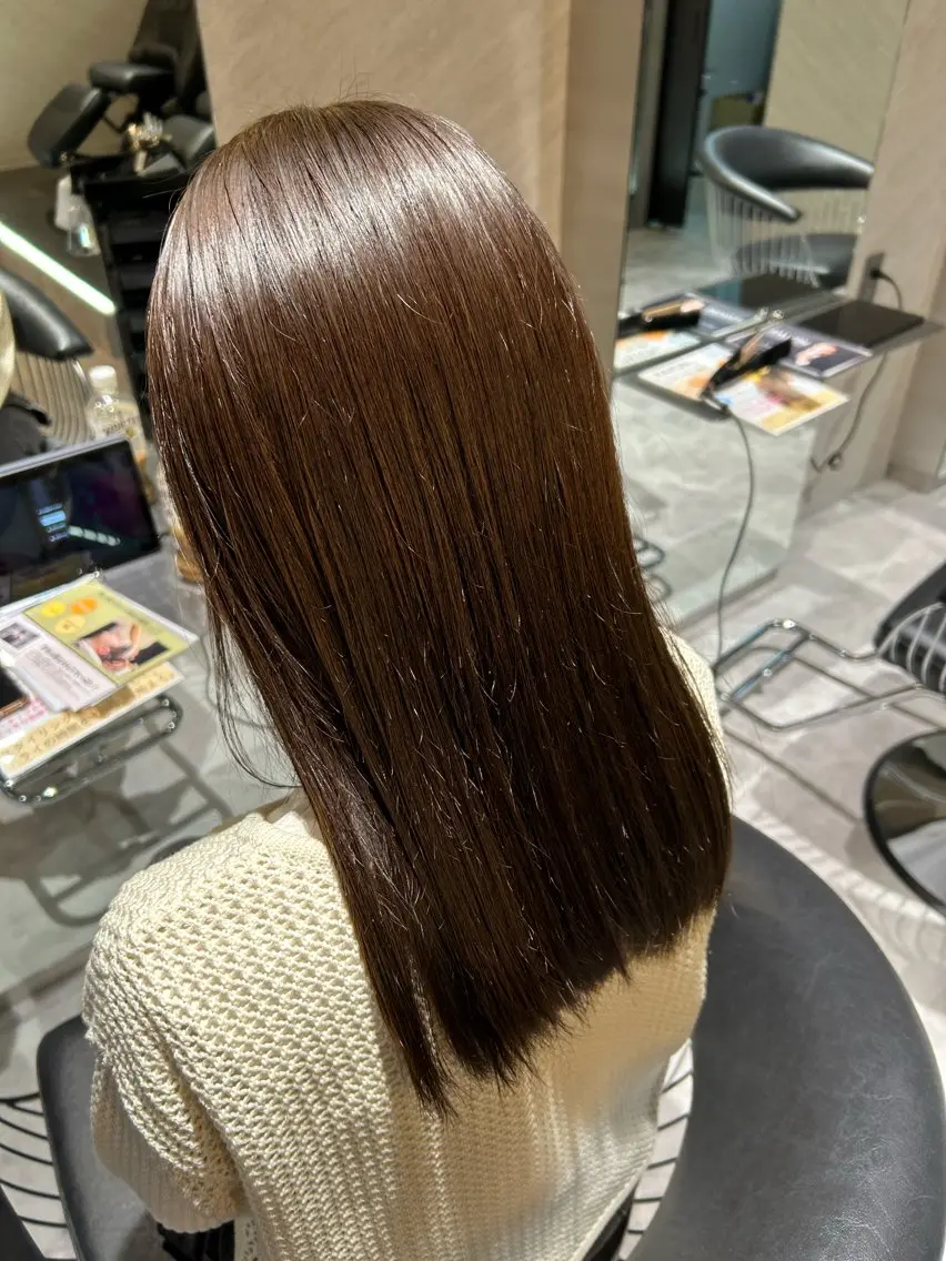 セミロング カラー ヘアカラー Liz aoiのヘアスタイル
