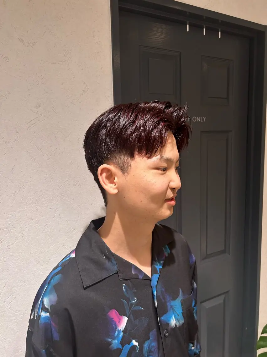 ショート メンズ レッドブラウン カット ヘアカラー 保坂 駿太郎のヘアスタイル