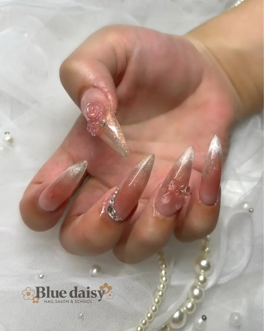 ネイル ジェルネイル マグネットネイル 持ち込み パラジェル ハンドネイル Blue daisy 栄本店のネイルデザイン