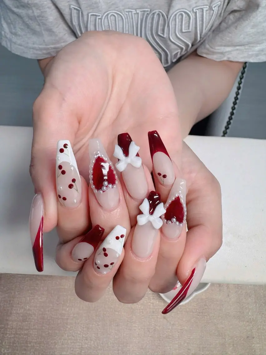 ネイル オーロラネイル フレンチネイル ジェルネイル ハロウィン 韓国ネイル ハンドネイル H.baby Nail Salonのネイルデザイン
