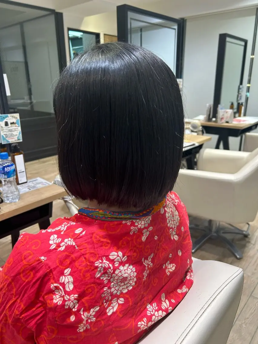 ショート ボブ 梅沢 優羽のヘアスタイル