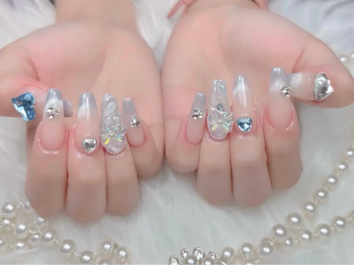 ネイル フットネイル ジェルネイル 韓国ネイル マグネットネイル 持ち込み ハンドネイル Huyn Nail Shinjyukuのネイルデザイン