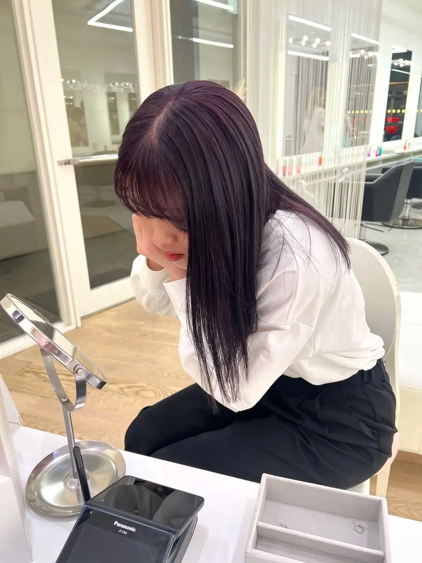 ロング カラー NANO／ ブリーチ×レイヤーのヘアスタイル