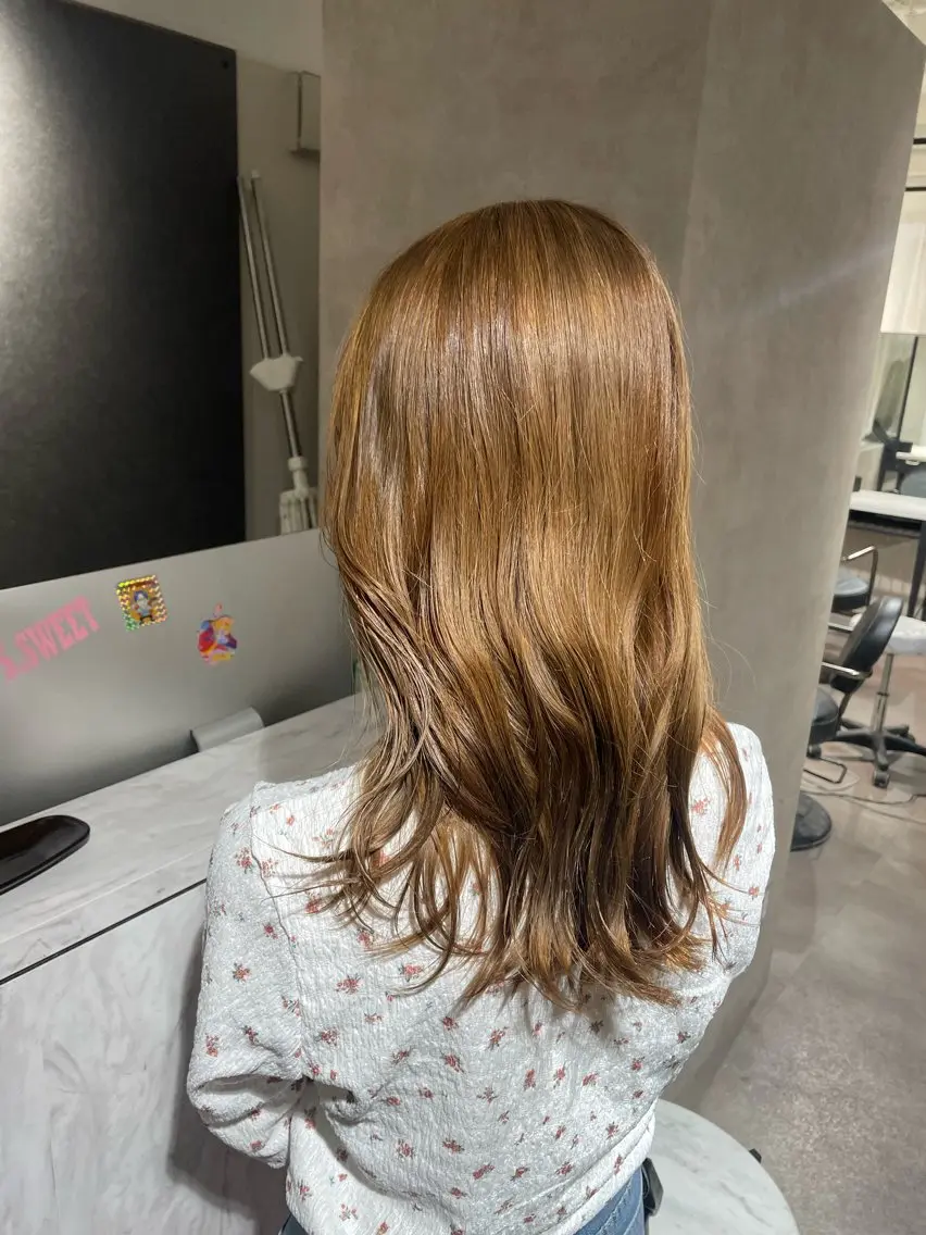ロング カラー ブリーチ ヘアカラー 🩵ハイトーン/ レイヤーYUZU🩵のヘアスタイル