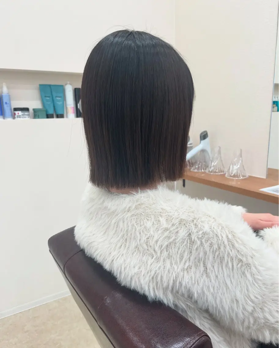 ミディアム 鈴木 梨瑚のヘアスタイル