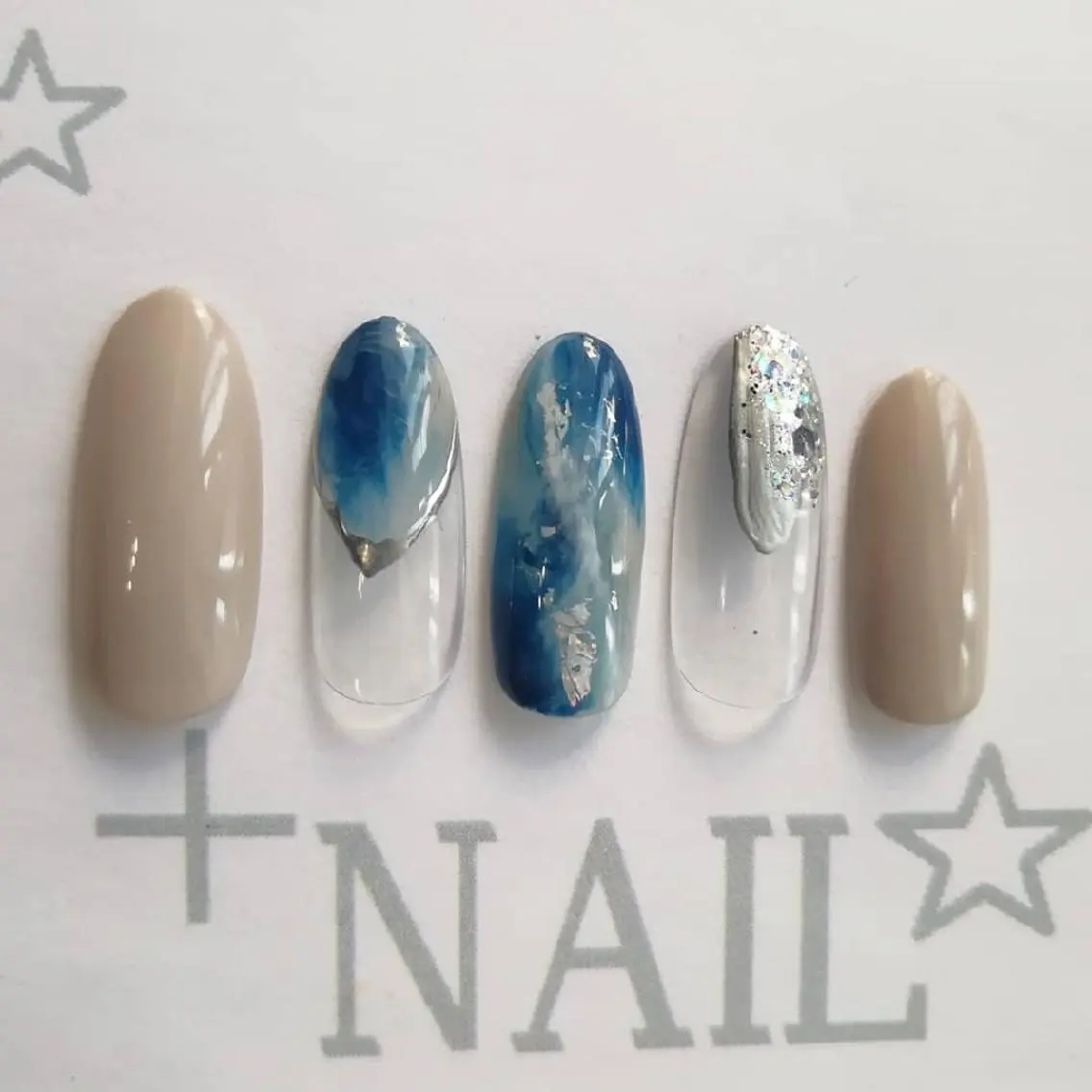 ミディアム Risus NAILのネイルデザイン