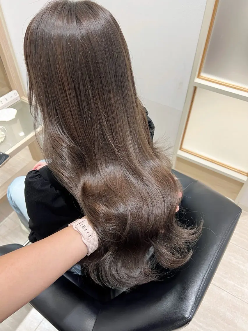 セミロング ヘアカラー トリートメント 韓国モテhair🍑 momoのヘアスタイル