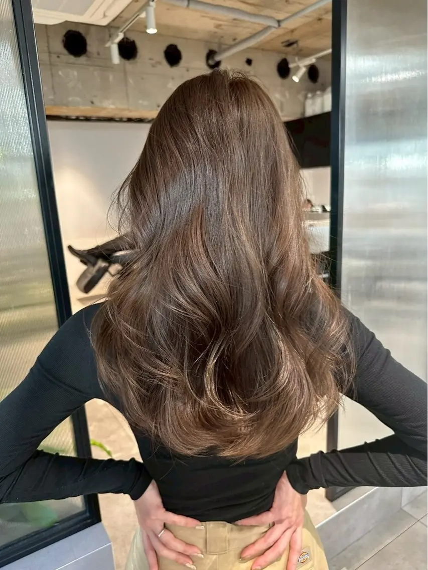 ロング カラー ヘアカラー トリートメント 悠吏 ／艶感／透明感カラーのヘアスタイル